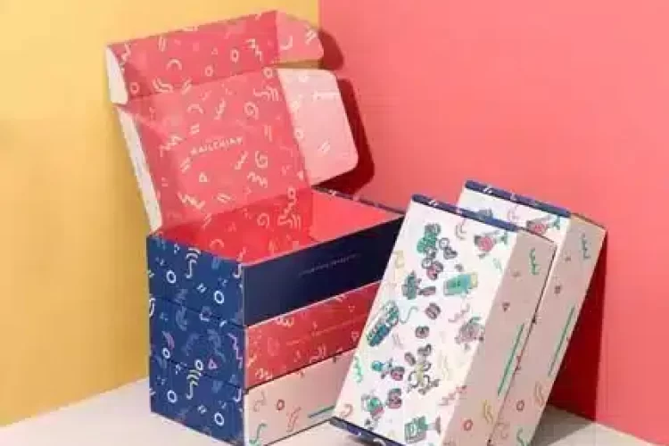 Colored Mailer Boxes