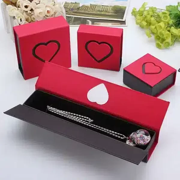 Necklace Boxes