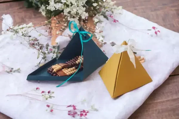 Triangular Packaging Boxes